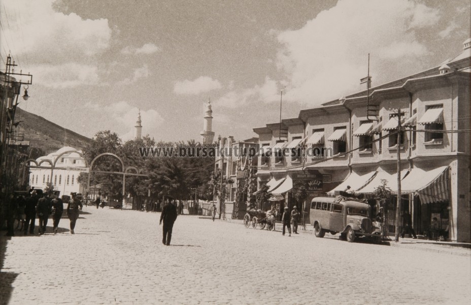Bursa - Heykel Meydanı.