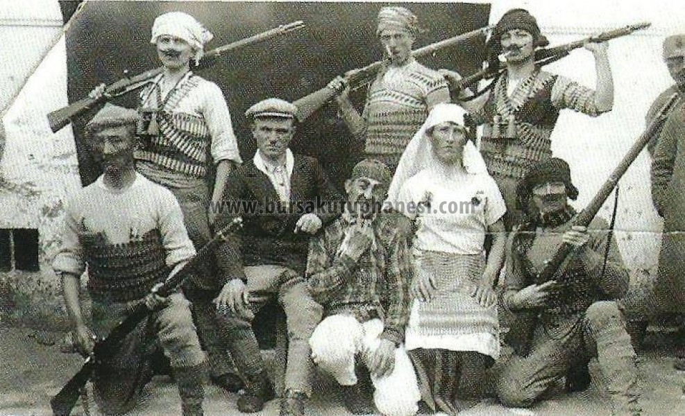 1935 Çete Tiyatrosu -Çarşı Esnaf Tiyatrosu