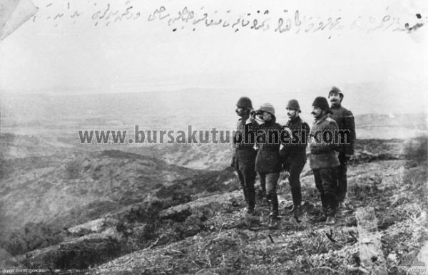 İngiliz ve fransızların geri çekilesini izleyenler