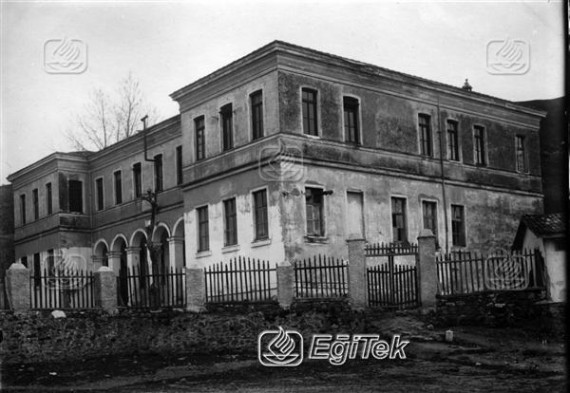Bir İlk Mekteb, 1926
