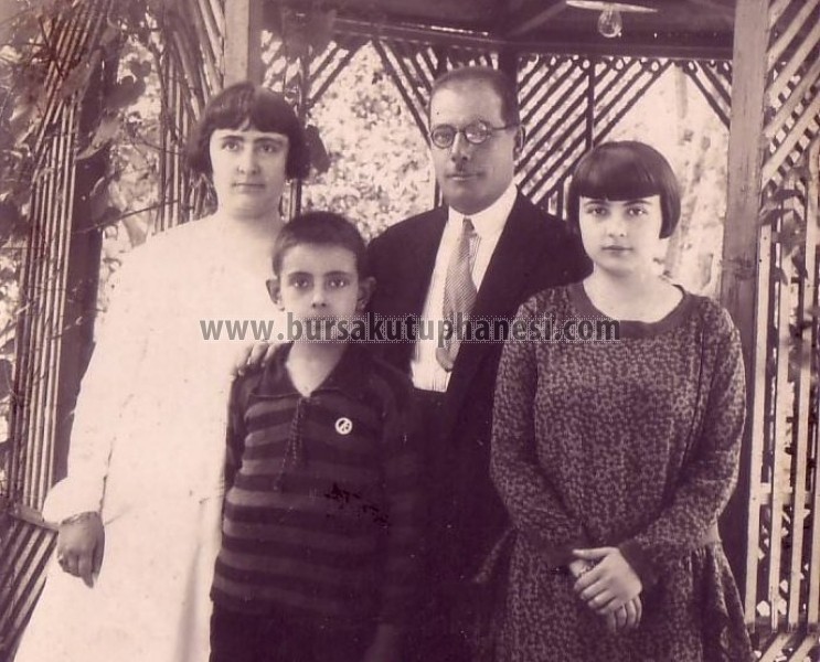 Aile fotografı 1929 yılı 
