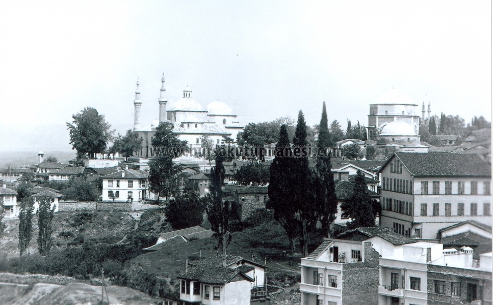 Yeşil camii ve türbesi