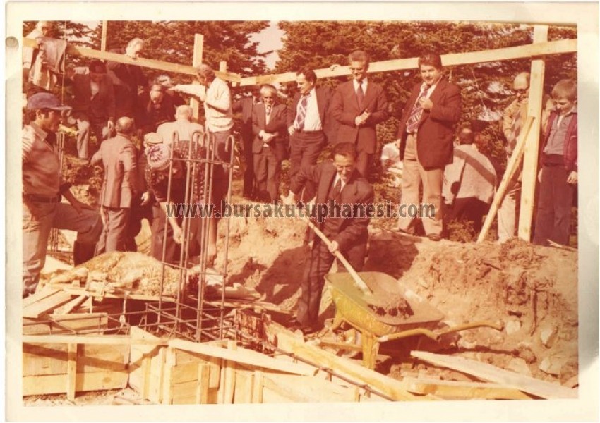 Uludağ Tur Oteli Temel atma merasim 5.10.1977