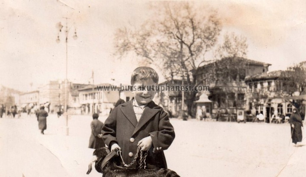 Heykel, oğlaklı çocuk