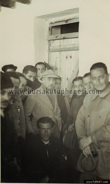 Uludağ yeni kayakevi eçılışı ve kış bayramı8 k.evvel 1935 (Selcuk_Alpay)