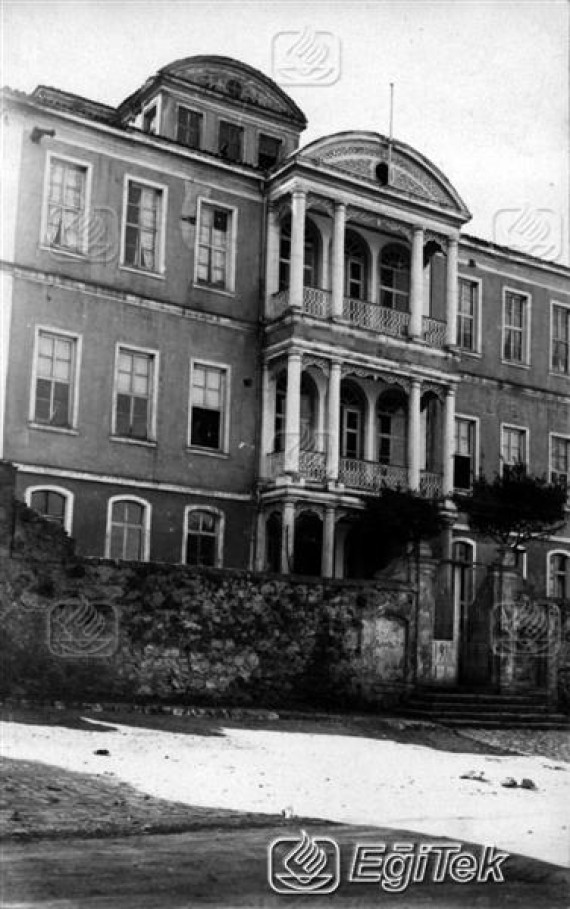 Altıparmak Erkek İlkokulu, 1926
