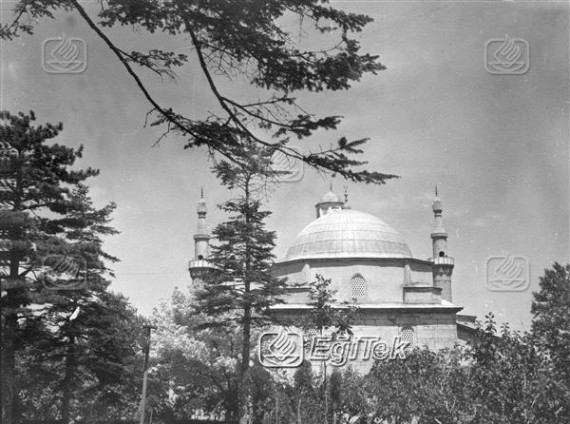 Yeşil Cami, 1962