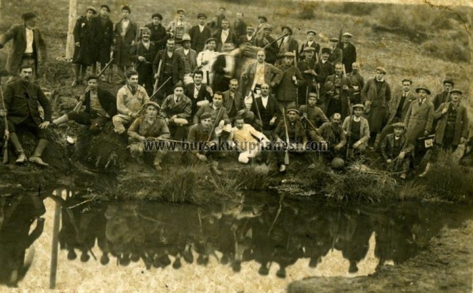 1932 yılında aksu köyünde bursalı avcıların sürek avı