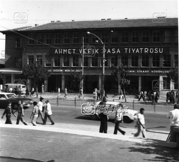 Ahmet Vefik Paşa Tiyatrosu, 1983