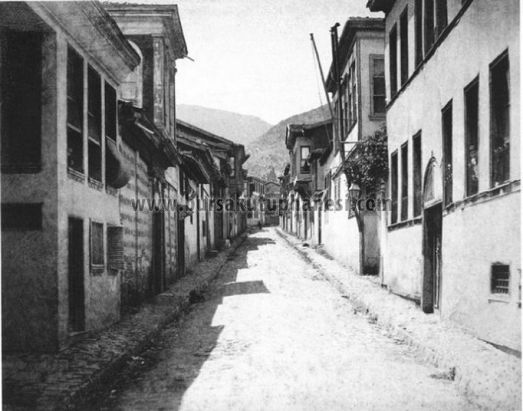 Maksem'de bir sokak.
