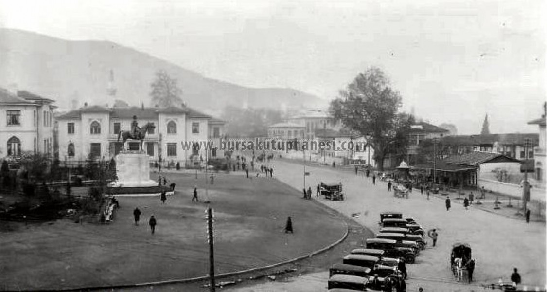 Bursa - Heykel Meydanı.