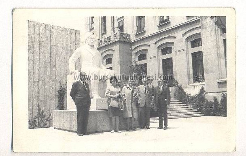 BURSA-TIYATRO-ONUNDE-GRUP-FOTOGRAF_