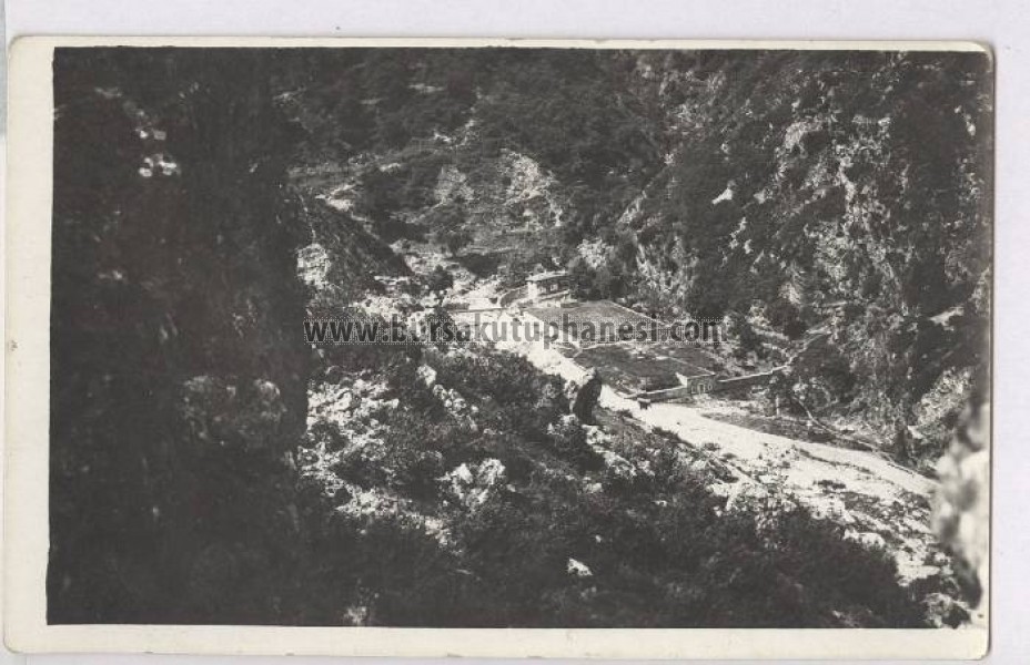 1930, Bursa su depoları.