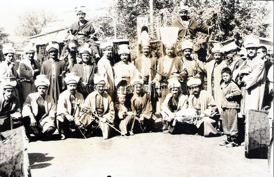 Mehter Takımı Ulucamii önünde - 1965
