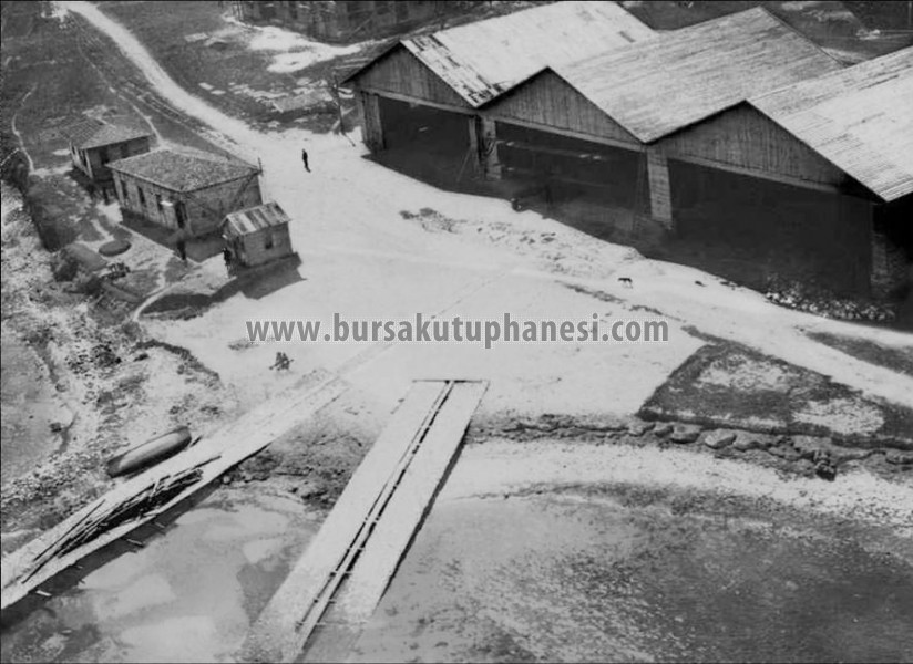 Nara burnunda Alman tayyare bölüğü