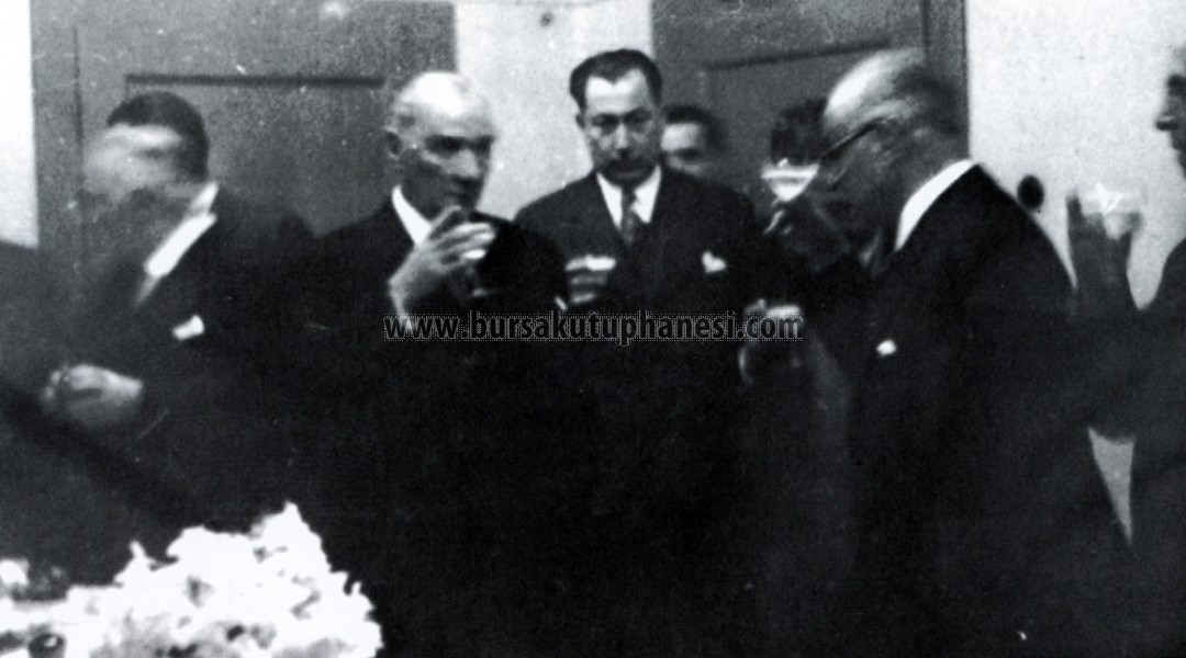 Atatürk'ün 1938 Bursa Gezisi
