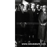 Atatürk ve Bursa- Türk Kadınlar Birliği üyeleriyle. (29 Mayıs 1926)