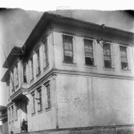 Bir İlk Mekteb binasından görünüm, 1926