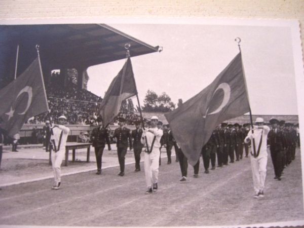 Asker-Işıklar Askeri Lisesi öğrencileri bayram töreninde (Atilla Akkartal)