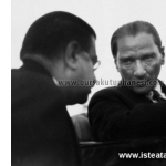 Atatürk ve Bursa- Atatürk, Vali ile görüşürken. (01.10.1925)
