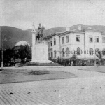Atatürk caddesi- Heykel- Valilik